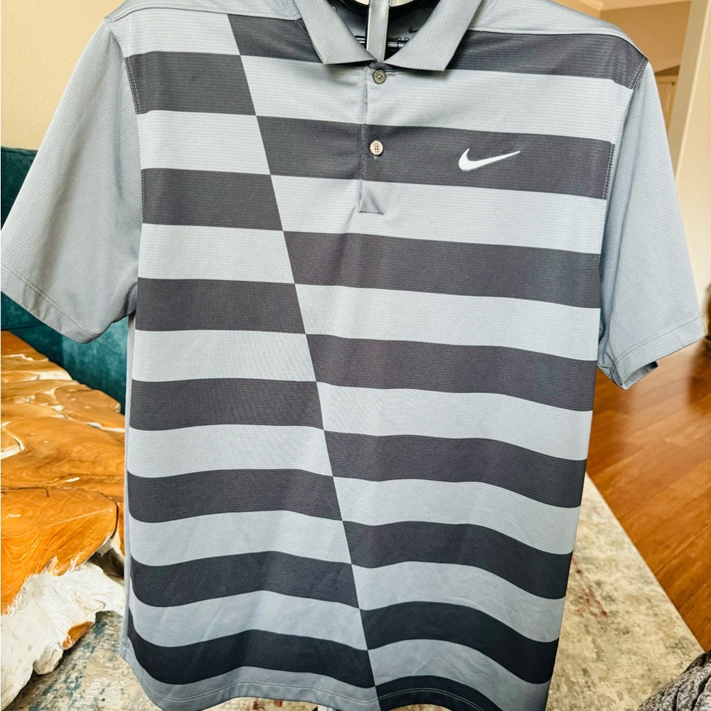 Nike Men's Black and Gray Striped Polo